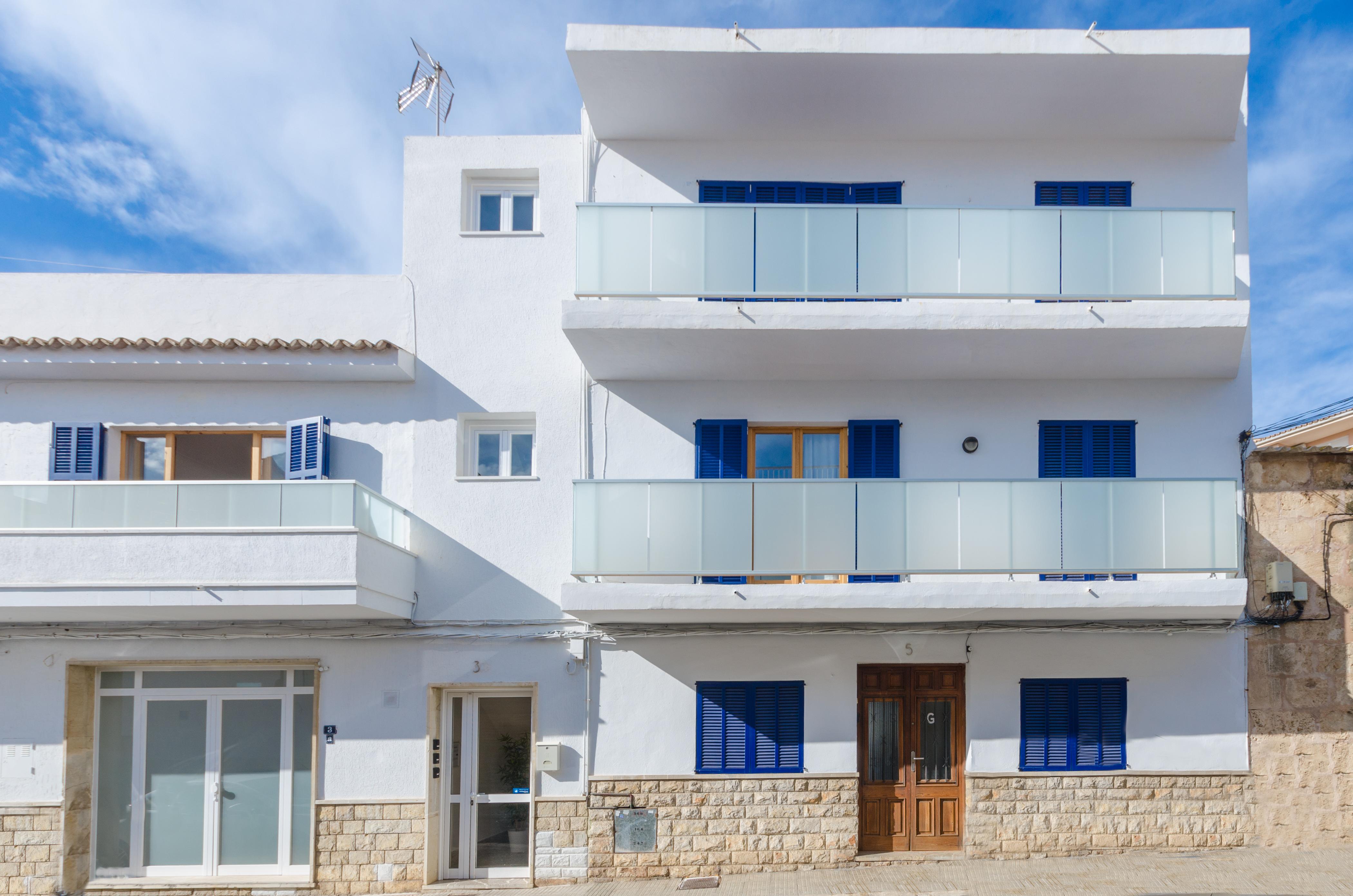 Yourhouse Port 3*